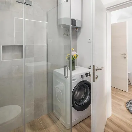 Vakantiehuis Luxurious In Pula