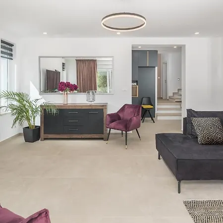 Awesome In With Wifi פולה