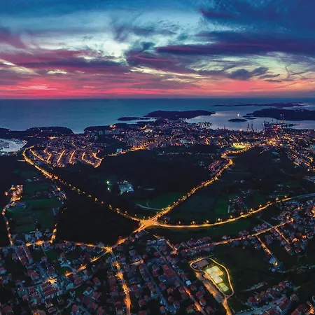 Awesome In With Wifi בית נופש *