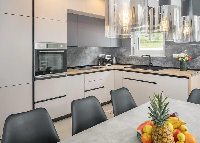 Vikendica Awesome In With Wifi Pula