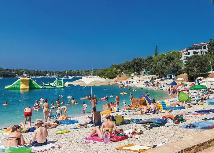 Tatil Evi Awesome In With Wifi Pula